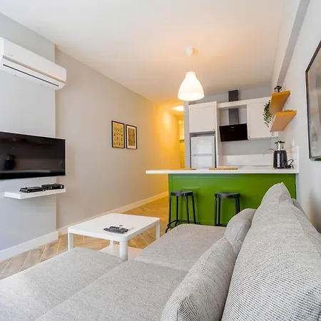 Flat Near In Muratpasa Apartment Antalya