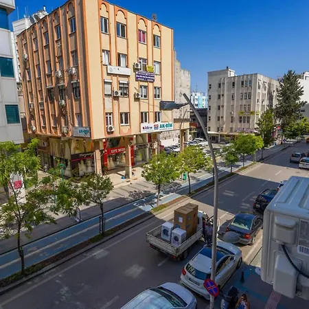 Flat Near In Muratpasa Apartment *